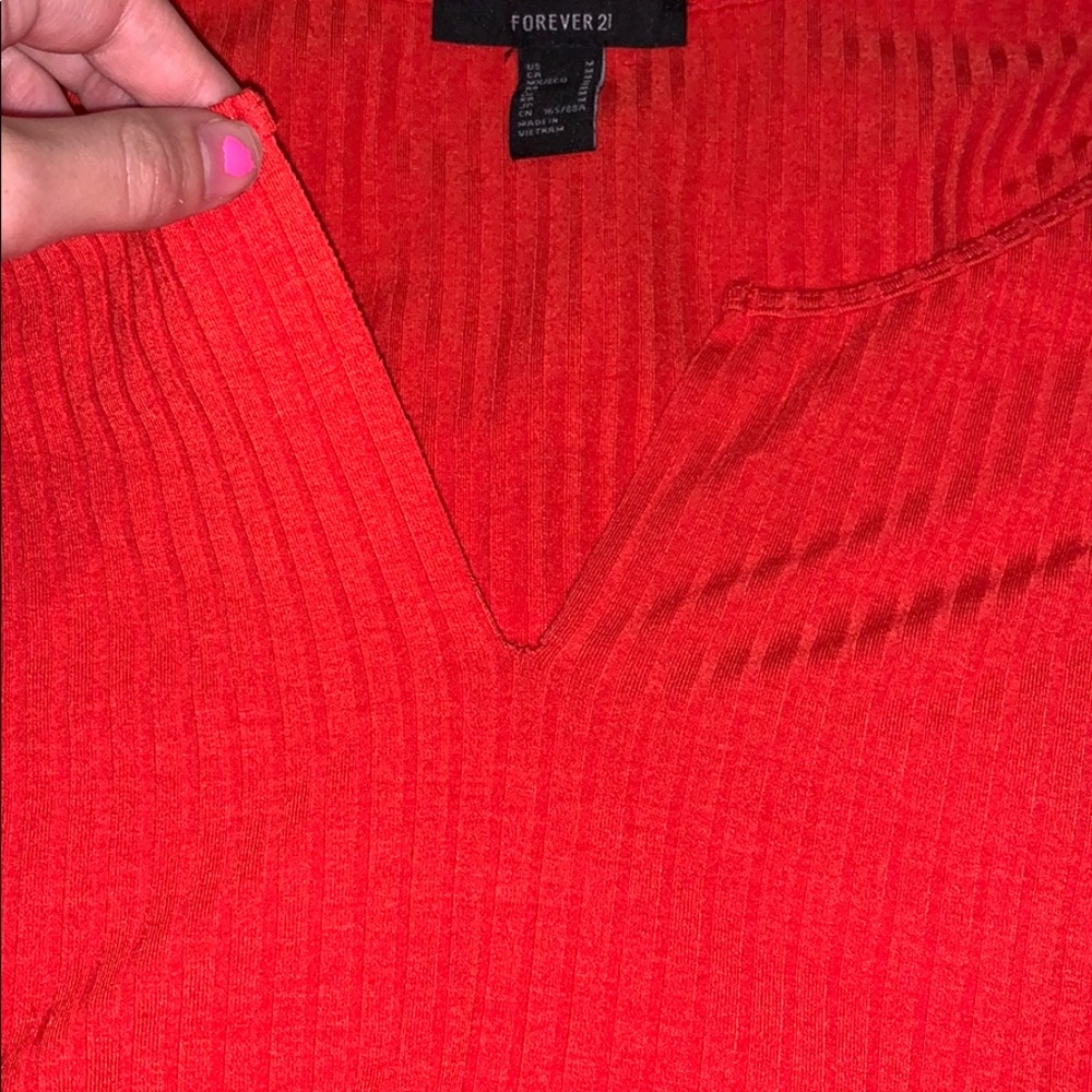 Crop top - Picture 2 of 2